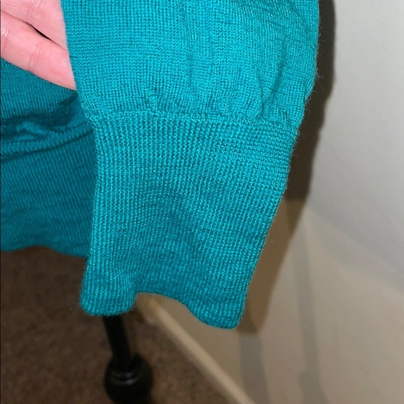 Women’s J. Crew Green Cardigan 100% Merino Wool - Picture 3 of 5